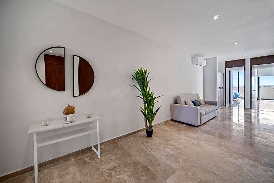 SIELA Oceanfront Luxury 4 BR Villa
