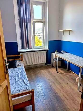 Single Room with Shared Bathroom