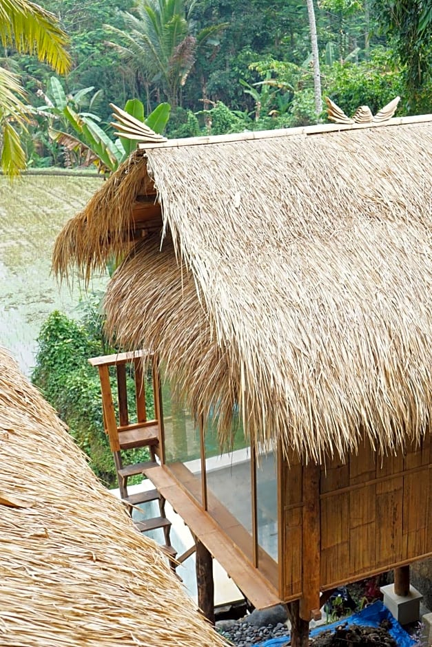 BALI BAMBOO JUNGLE HUTS AND HOSTEL