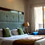 Hotel Spic N Span