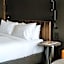 The Motley Hotel Richmond, Tapestry Collection by Hilton