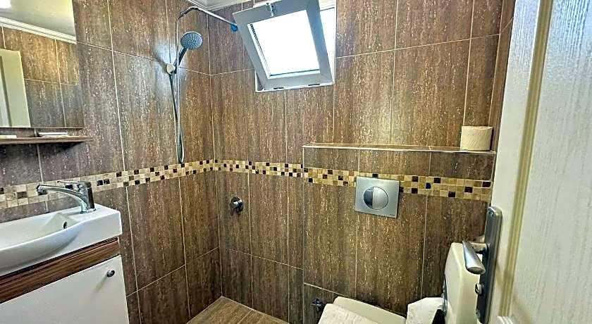 Hotel Buhara Family Inn