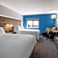 Holiday Inn Express Sheboygan-Kohler / I-43 By IHG