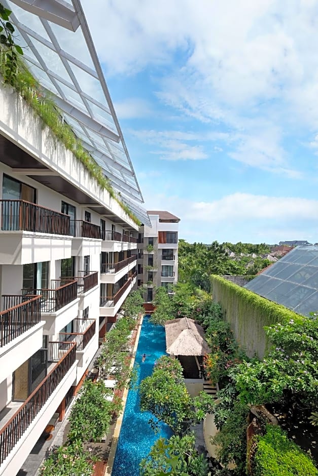 Jambuluwuk Oceano Seminyak Hotel
