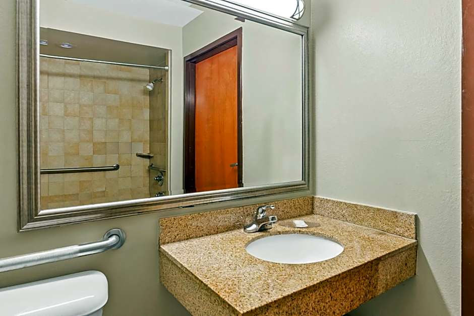 Econo Lodge Mt. Hope - Beckley