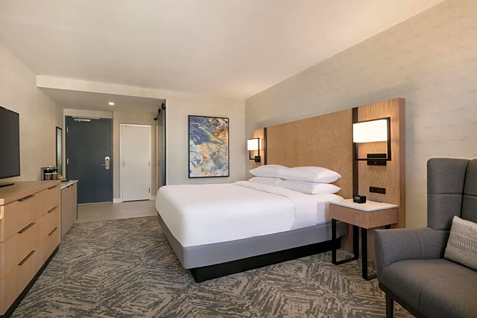 DoubleTree by Hilton Canton Downtown