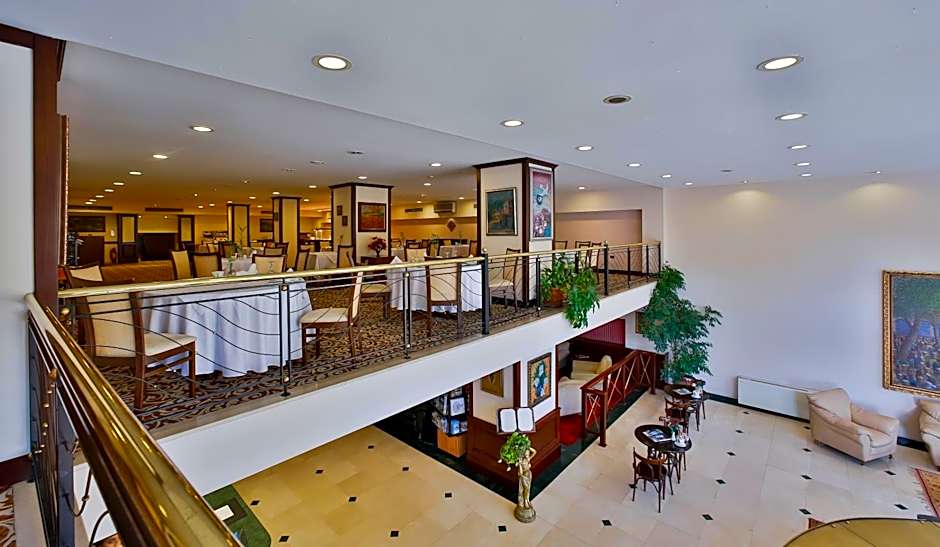Central Hotel
