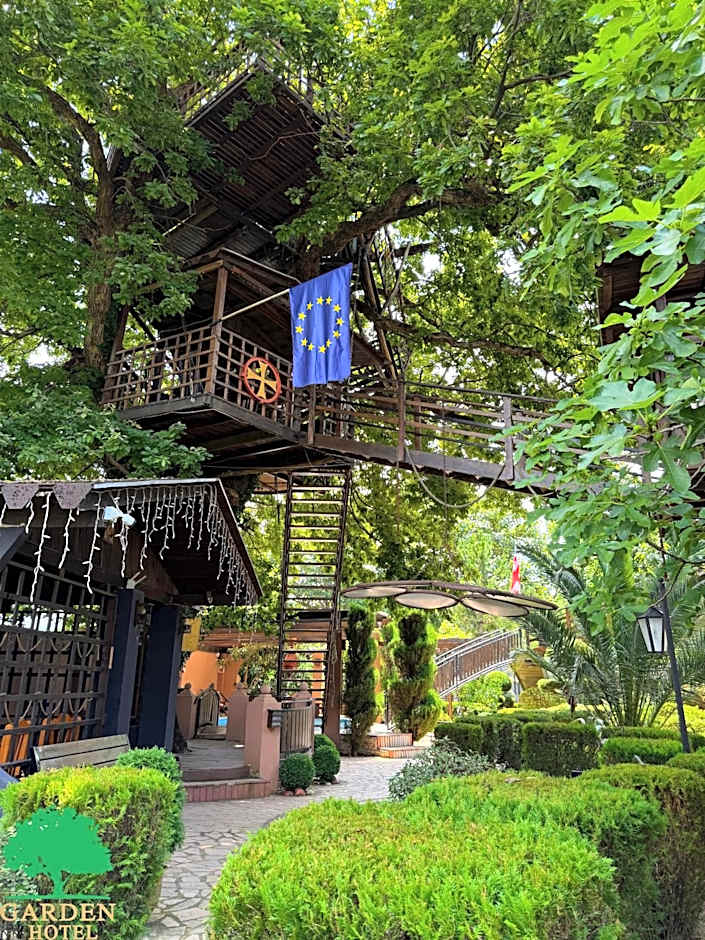 Garden Hotel