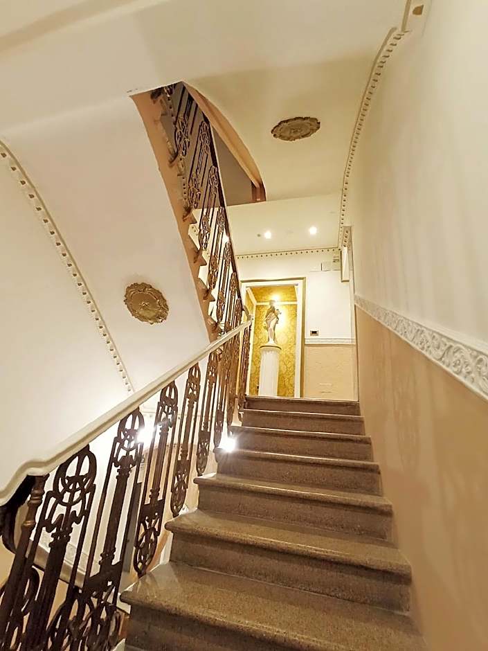 VILLA EVELINA CLUB 
