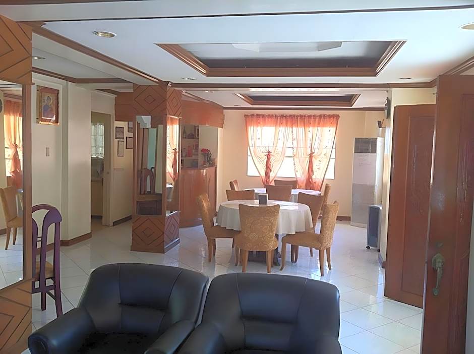 RedDoorz @ Tondaligan Beach Hotel