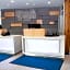 Holiday Inn Express & Suites - Marion By IHG