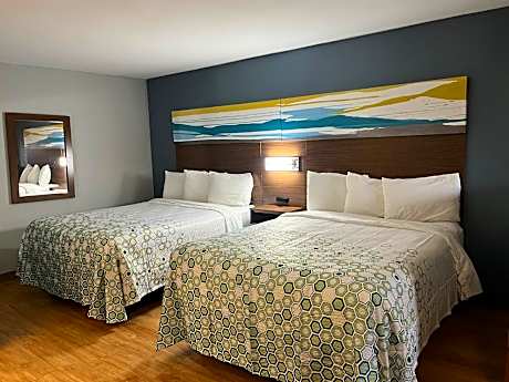 Studio Room with Two Queen Beds Non-Smoking
