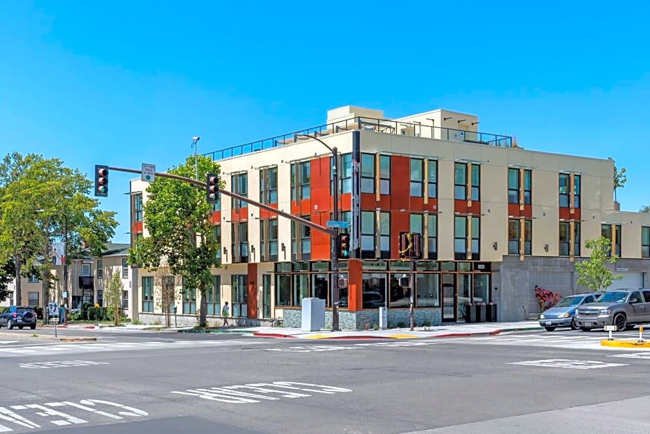 Aiden by Best Western @ Berkeley