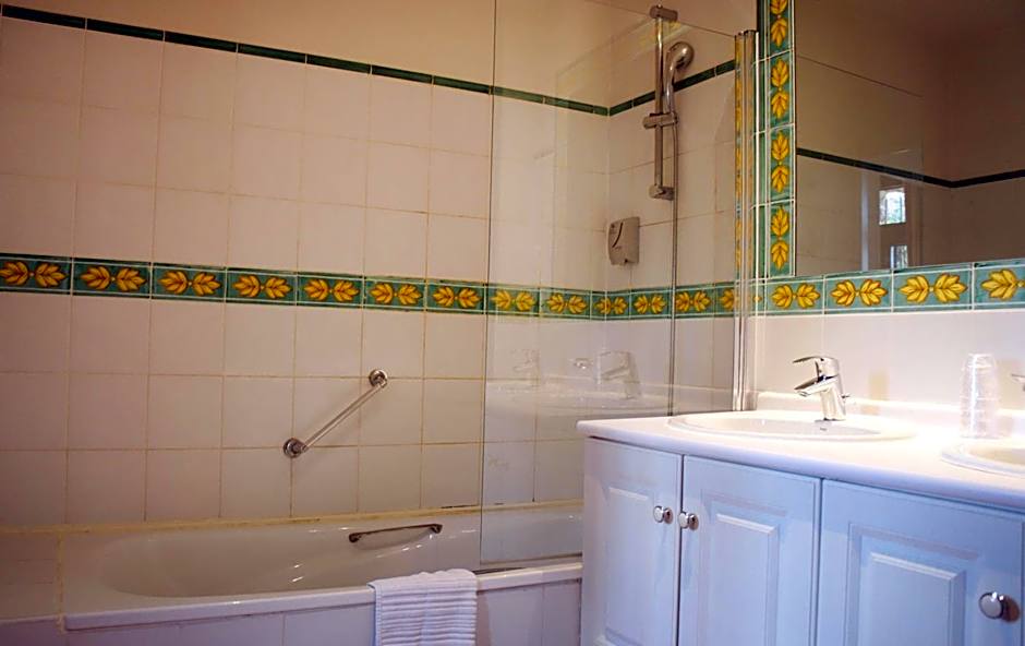 Hotel Les Suites - Domaine de Crécy