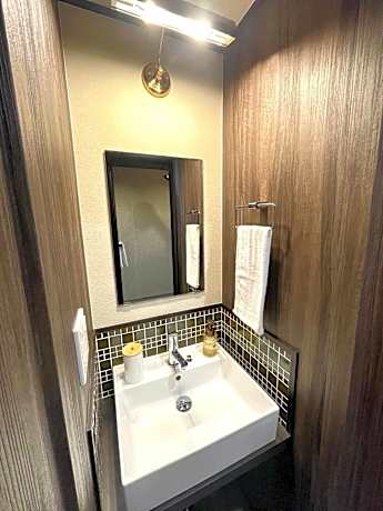 Japanese-Style Room