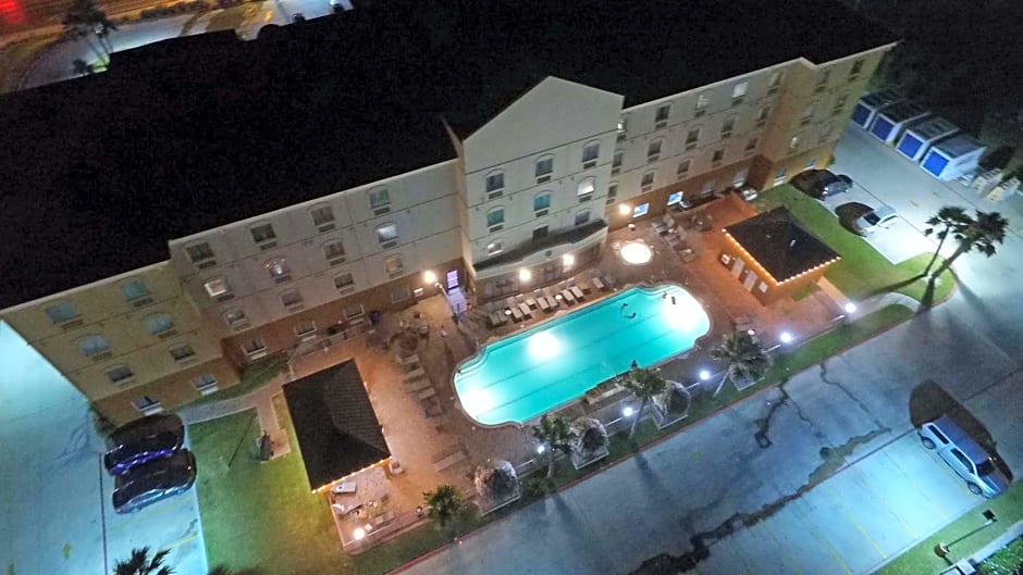 Holiday Inn Express & Suites South Padre Island, an IHG Hotel