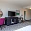 Hampton Inn & Suites Roanoke Downtown