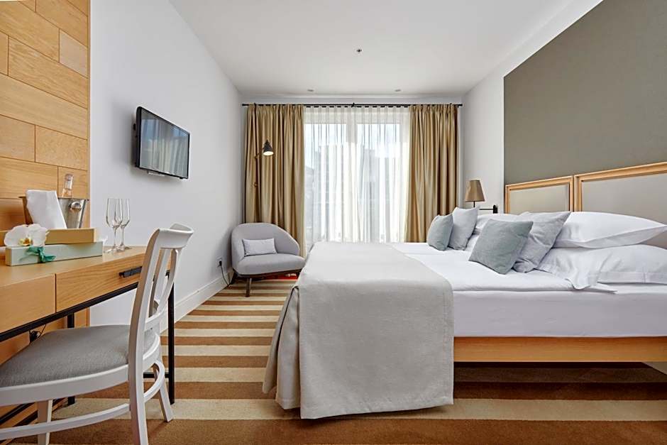 Crowne Plaza Budva by IHG