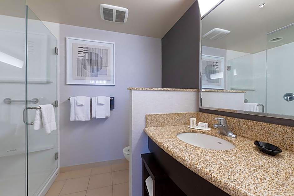 Courtyard by Marriott Cincinnati Midtown/Rookwood