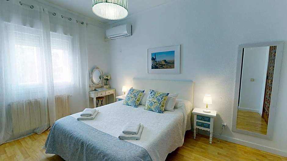 Photo 1 of 7 of Double Room
