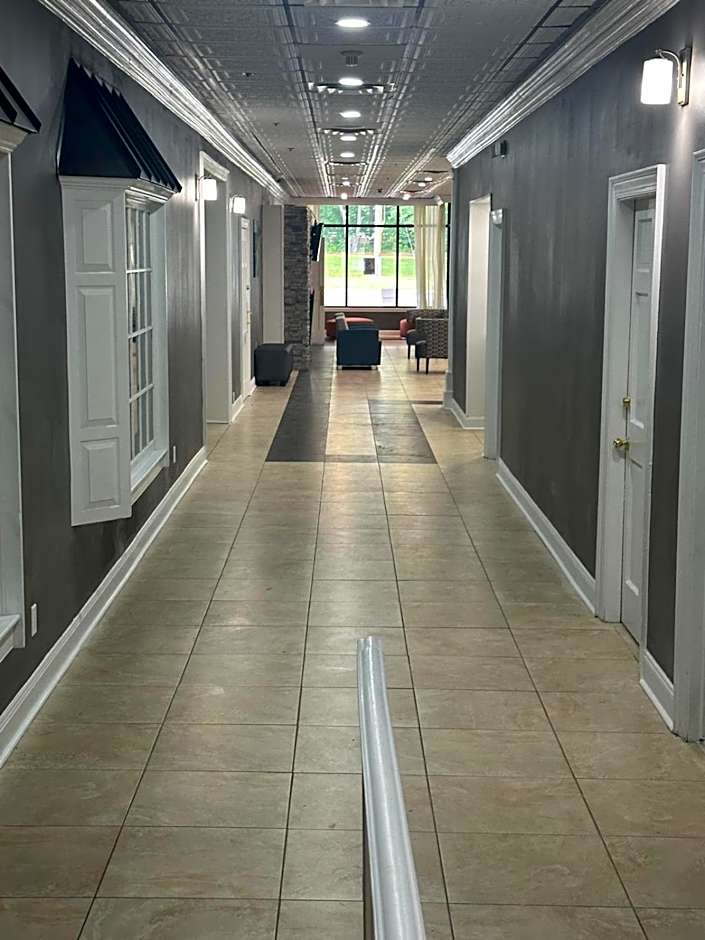 Days Hotel by Wyndham Williamsburg I-64