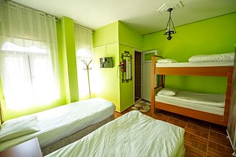 Comfort Quadruple Room