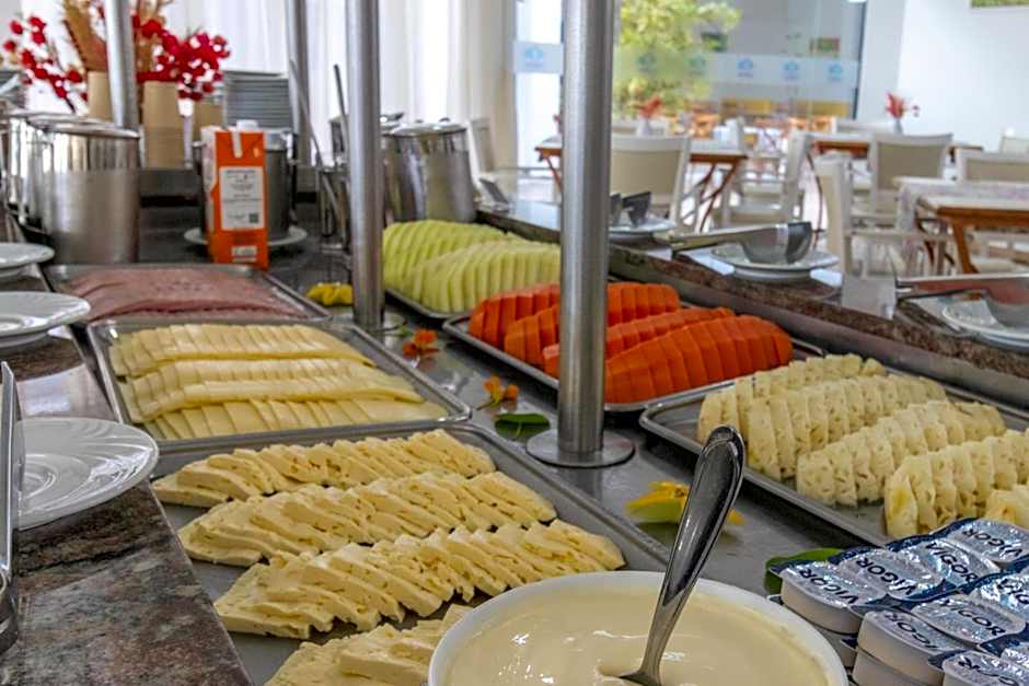 Ingleses Praia Hotel