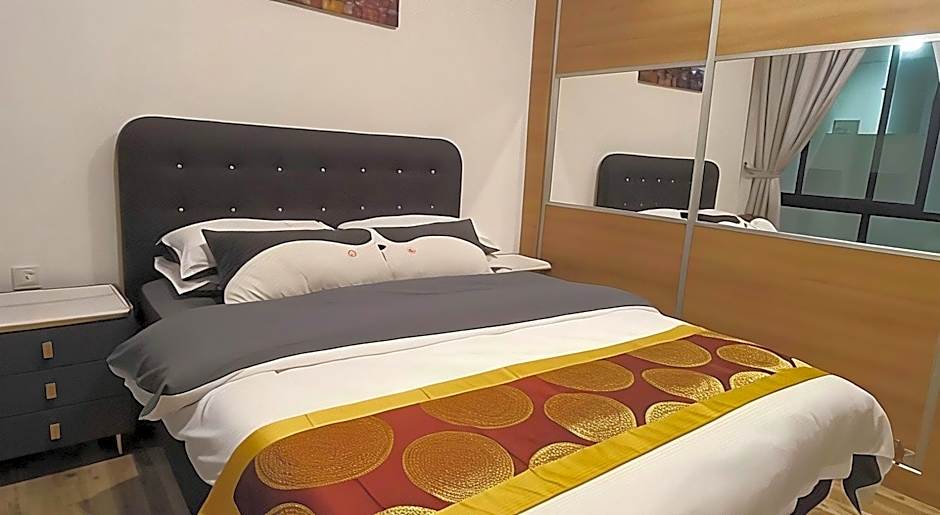 Mega Inn