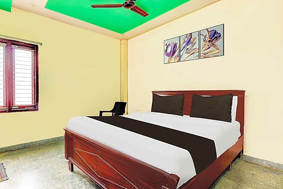 Akshaya Kanuru by Oyo – Vijayawada, IA