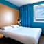 B&B HOTEL Niort Marais Poitevin