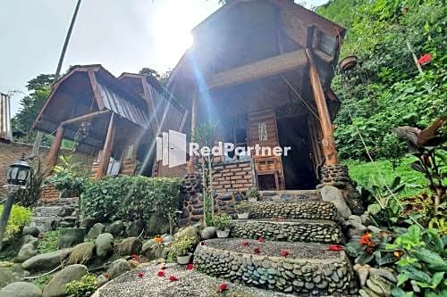 Lucky Bamboo Guesthouse at Desa Wisata Bukit Lawang