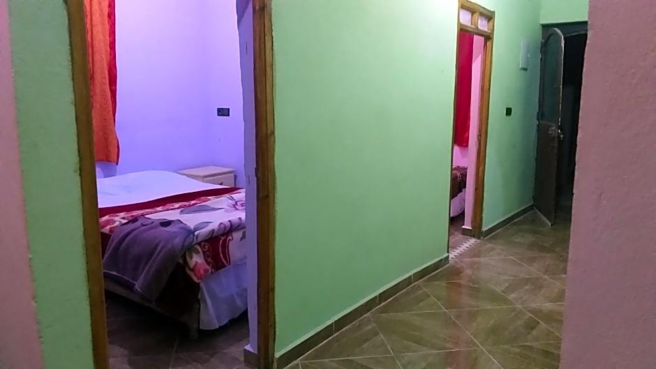 Merzouga Quiet apart &camels trecking