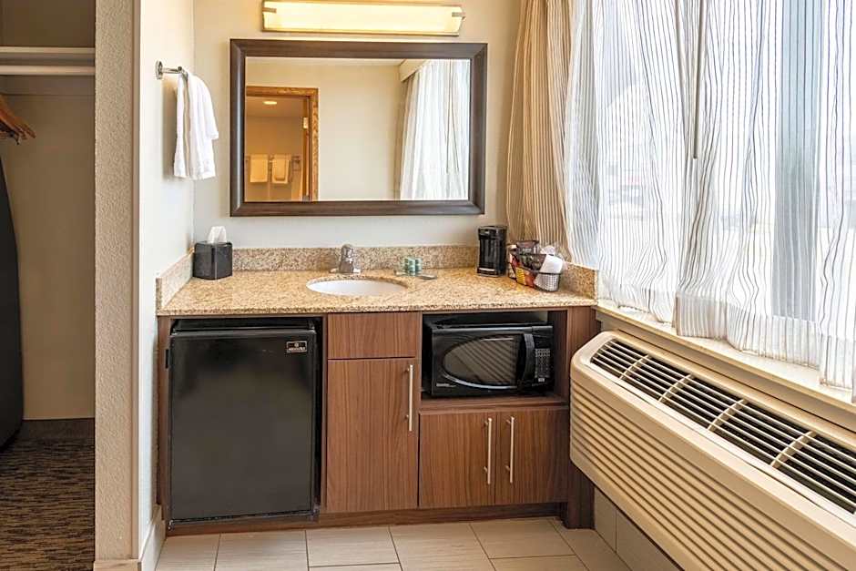 Best Western Bridgeview Hotel