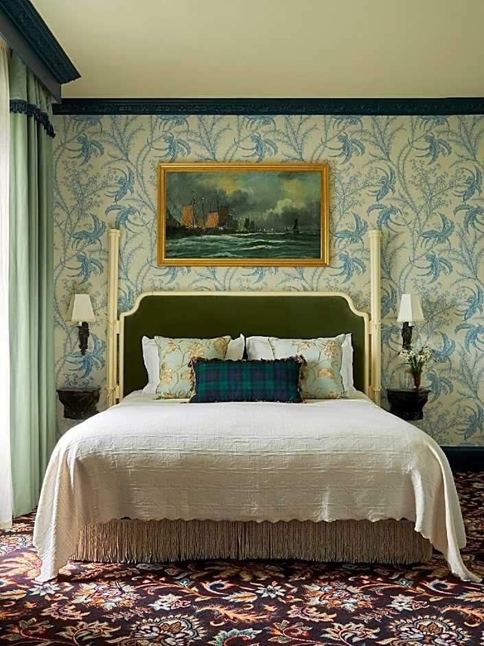 Photo 1 of 10 of 1 King Bed or 2 Beds, Sea View