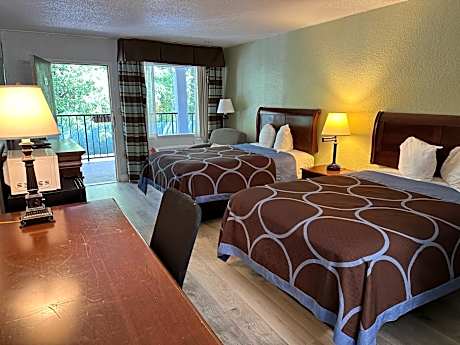 Double Room with Two Double Beds - Smoking