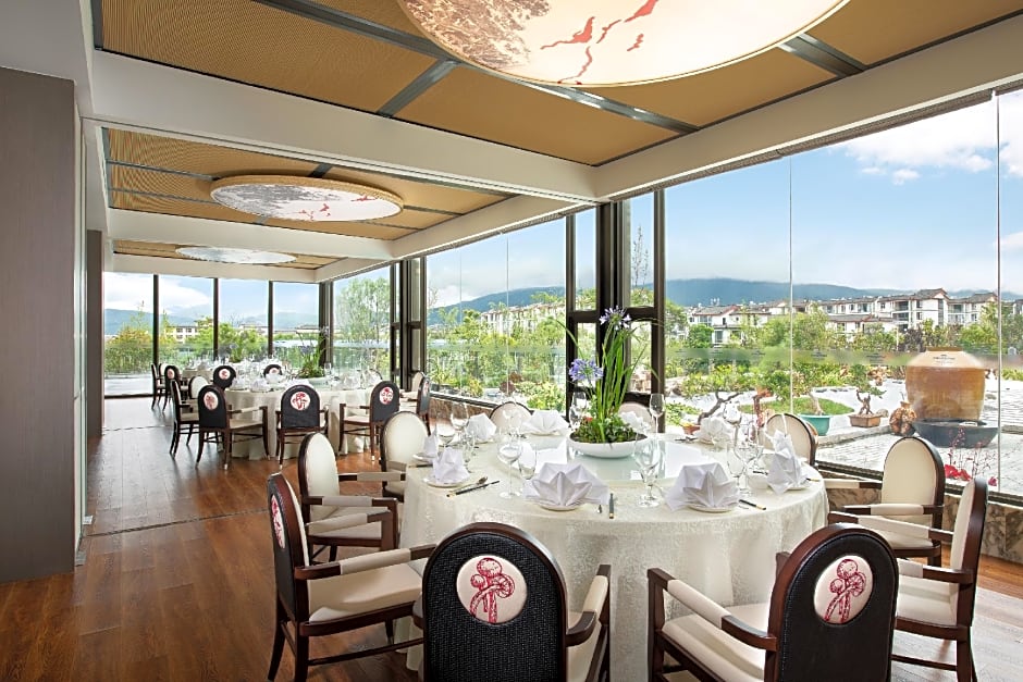 Howard Johnson Jinlin Plaza Lijiang