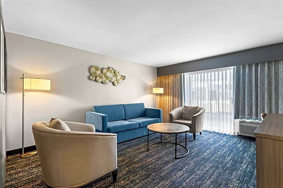 Hourglass Hotel, Trademark Collection by Wyndham