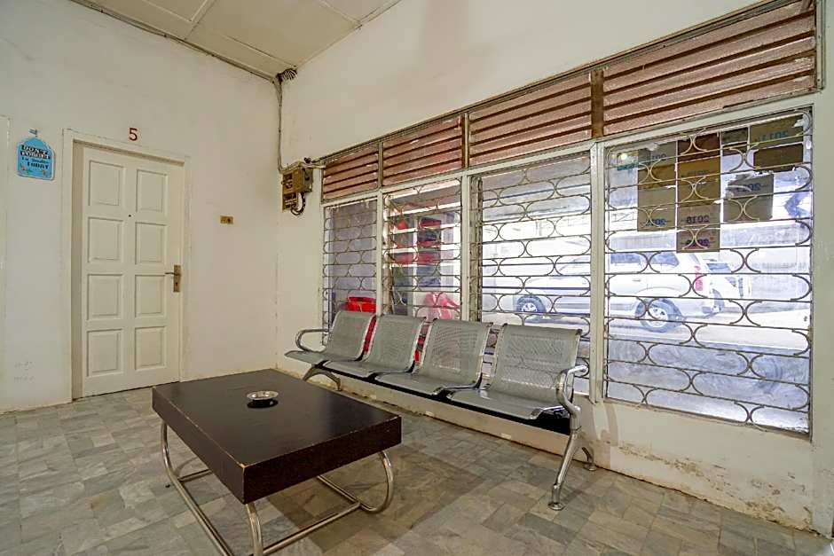 SUPER OYO 1868 Penginapan Sekip