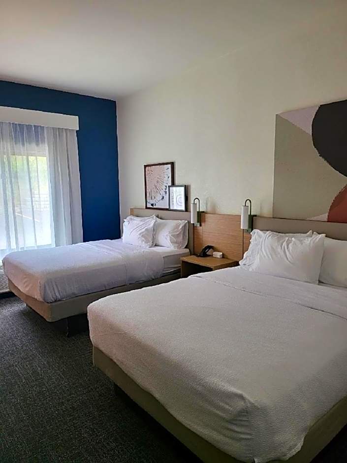 Spark by Hilton Erie