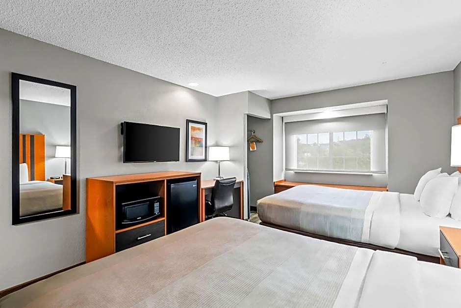 Quality Inn & Suites I-81 Exit 7