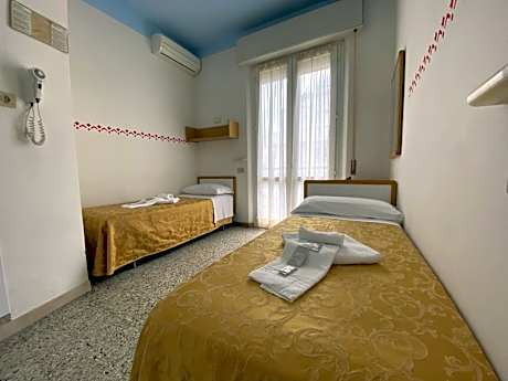 Economy Twin Room