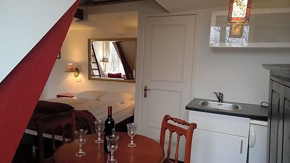 Amsterdam House Hotel