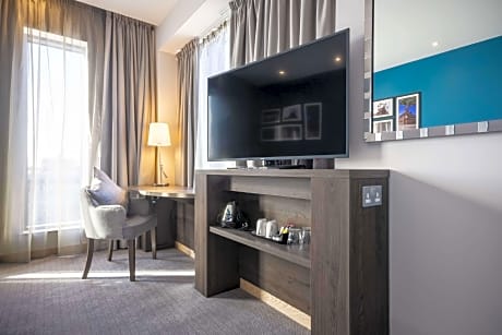 Family Room River View