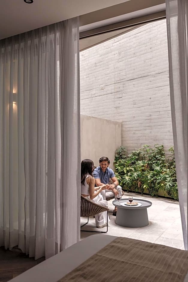 Casa Cibeles by Lumina