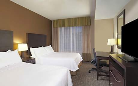 One-Bedroom Queen Suite with Two Queen Beds