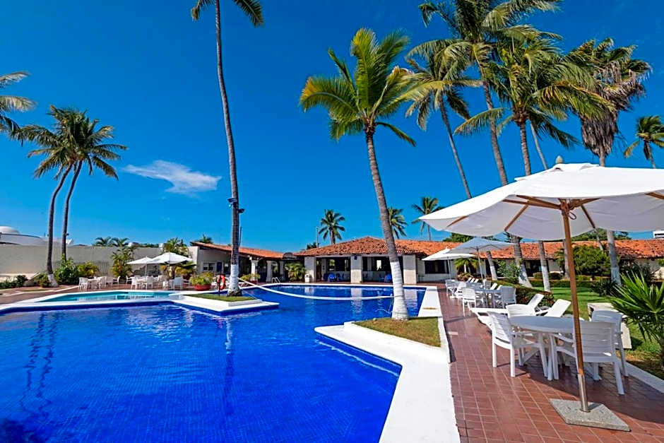 Cabo Blanco Hotel and Marina