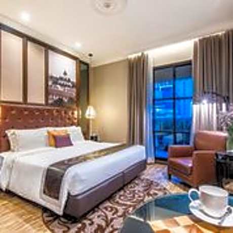 Metropole Bangkok (SHA Plus)