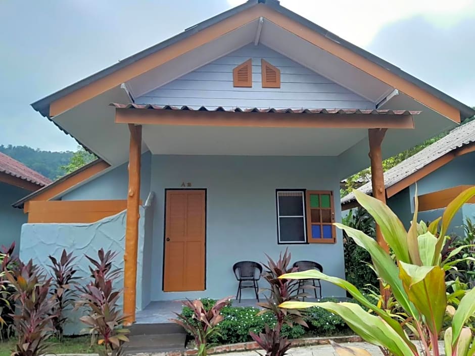 Khaolak Banana Bungalow