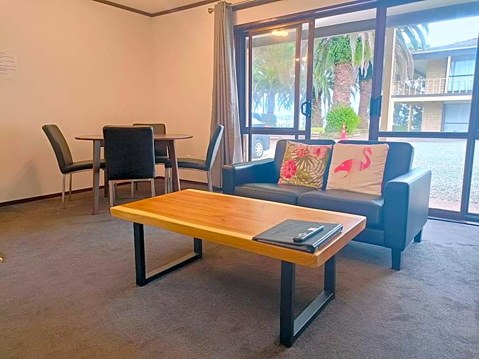 Half Moon Bay Motel