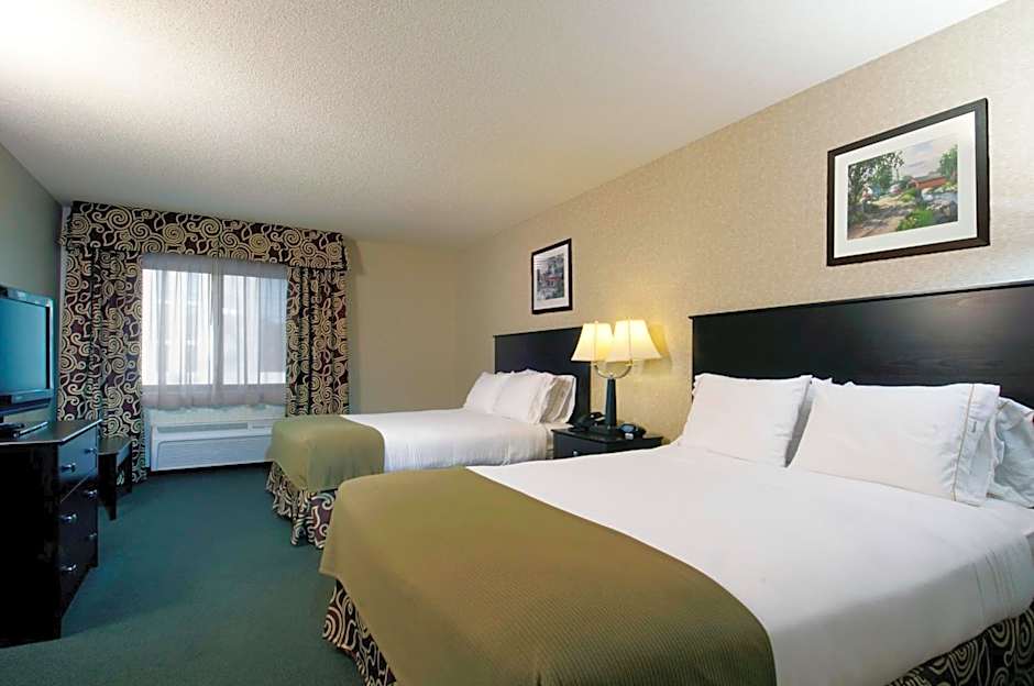 Holiday Inn Express Hotel And Suites Minneapolis Downtown By IHG